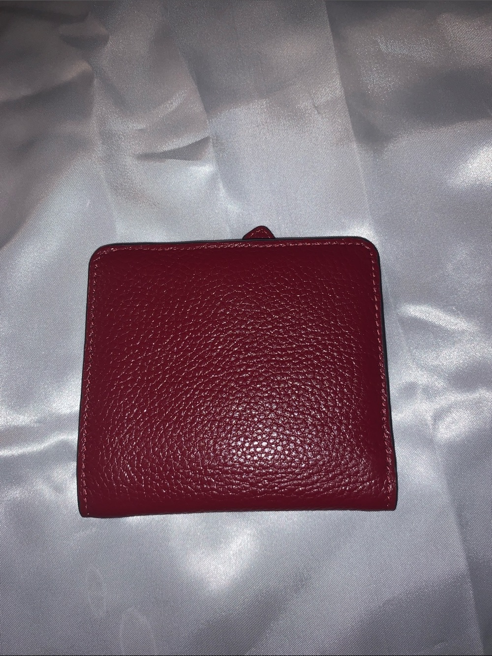 Classic Women's Red Leather Zip Wallet RDIF
